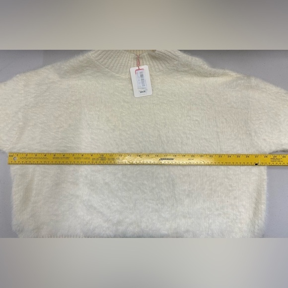 GB Gianni Bini Sweater Mock Turtle Neck Fuzzy Stretchy Soft NWT Size XL Cream - Picture 6 of 10